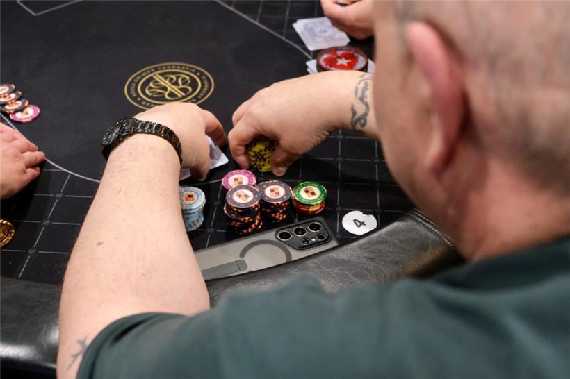 Die Atmosphäre ist ruhig, aber intensiv