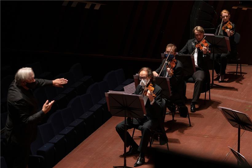Die Aufführung mit dem „Orchestre philharmonique du Luxembourg“ unter Markus Stenz war trotz fehlender Akzente überzeugend
