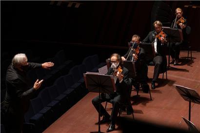 Die Aufführung mit dem „Orchestre philharmonique du Luxembourg“ unter Markus Stenz war trotz fehlender Akzente überzeugend
