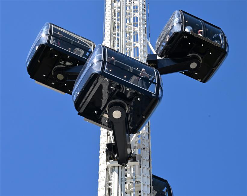 Die Aussichtsplattform „Look 360° Panorama“ hebt Besucher in der Hauptstadt auf 71 Meter Höhe
