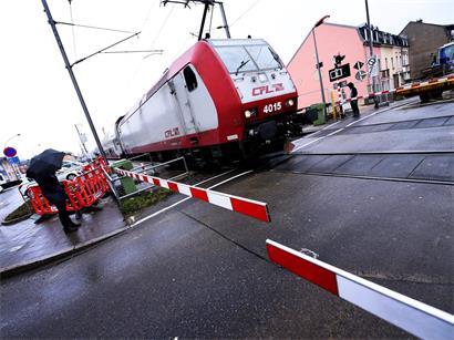 Die Bahn und das Schienennetz entwickeln sich stetig weiter – so verschwand bspw. dieser Bahnübergang in Schifflingen vor über sieben Jahren