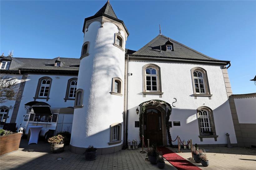 Die Baugenehmigung für den Helikopterlandeplatz beim Vier-Sterne-Hotel „Château ...