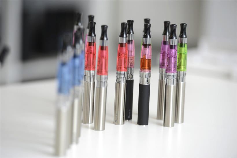 Die Behörde hat unter anderem die chemische Zusammenstellung von 13 Einweg-E-Zigaretten untersucht
