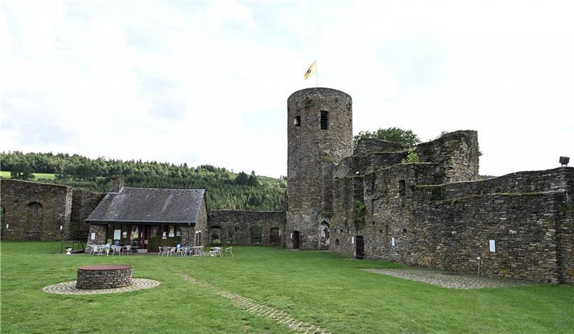 Die Burg Reuland gibt der Gemeinde Burg-Reuland ihren Namen