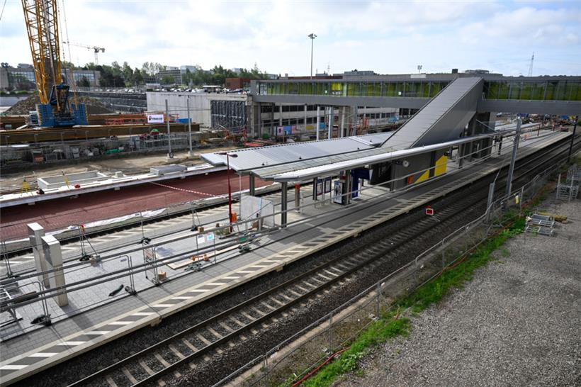 Die CFL baut gerade einen zweiten Quai am Bahnhof Howald für die zweite Gleislin...