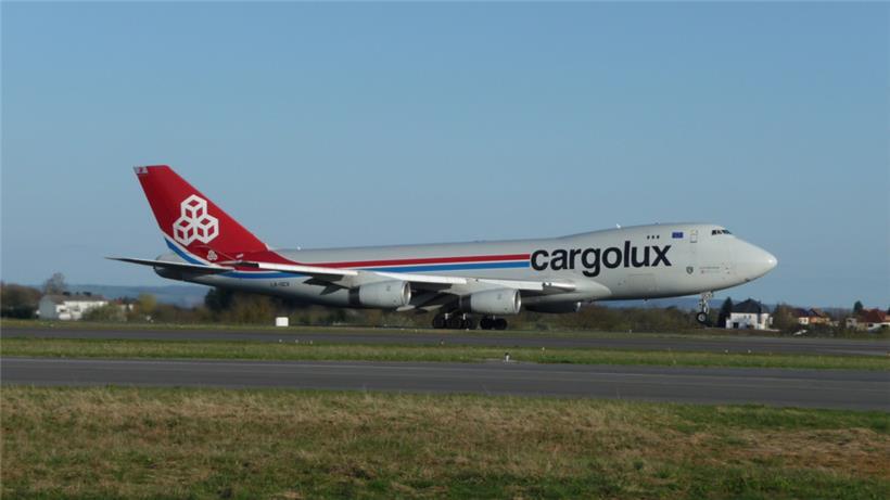 Die Cargolux-Boeing 747-400 LX-OCV ist 23,9 Jahre alt
