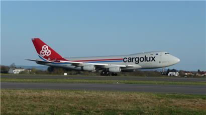 Die Cargolux-Boeing 747-400 LX-OCV ist 23,9 Jahre alt
