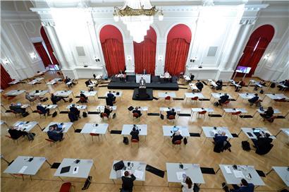Die Chamber in ihrem provisorischen Domizil, dem „Cercle Cité“
