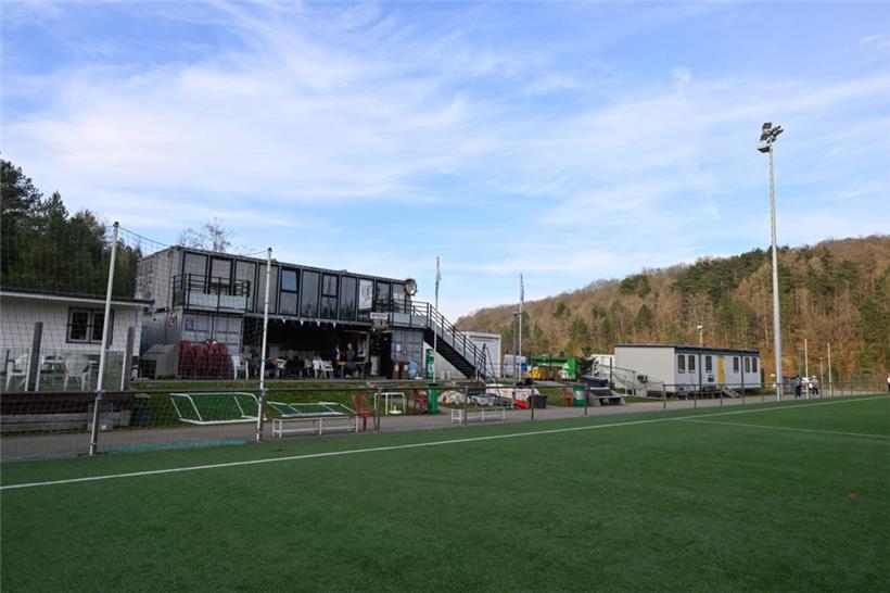 Die Container am Trainingskomplex in der Hiehl: Hierhin flüchteten die Kinder
