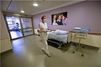 Die Covid-Check-Kontrolle am Eingang der Krankenhäuser soll verhindern, dass sich das Virus dort ausbreitet, wo sich viele gefährdete Menschen aufhalten
