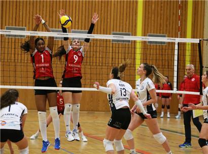 Die Damen aus Mamer (rote Trikots) könnten im Finale auf Walferdingen (weiße Trikots) treffen
