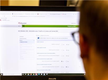 Bitte geben Sie die Bildbeschreibung an, damit ich ein passendes Alt-Tag erstellen kann.