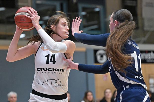 Die Düdelingerin Lauren van Kleunen (l.) erzielte 28 Punkte
