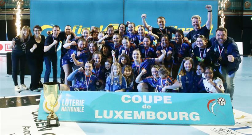 Die Düdelingerinnen bejubeln die Pokalverteidigung
