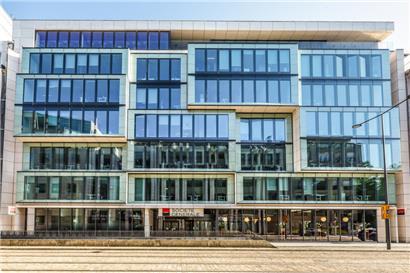 Die Durchsuchungen in den Büros der Société Générale gehen am Mittwoch weiter
