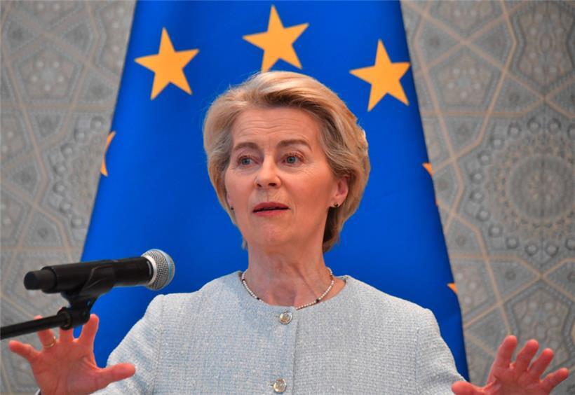Die EU-Kommissionspräsidentin Ursula von der Leyen hofft auf eine Verhandlungslösung im Zollstreit mit den USA.
