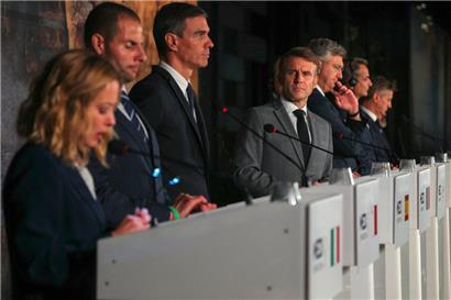 Die EU-Politik ist so ziemlich die einzige Bühne, die Macron bleibt
