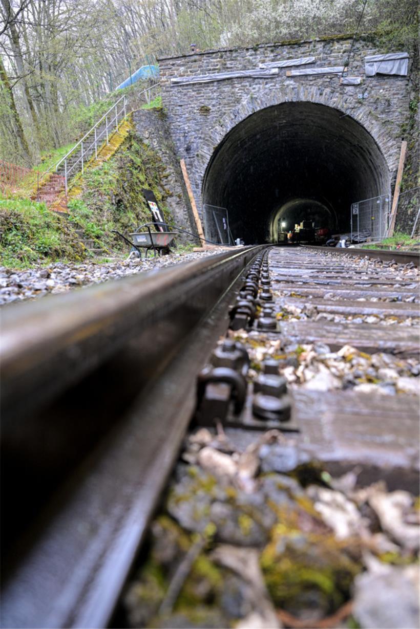Die Einfahrt in den Tunnel von der Nordseite