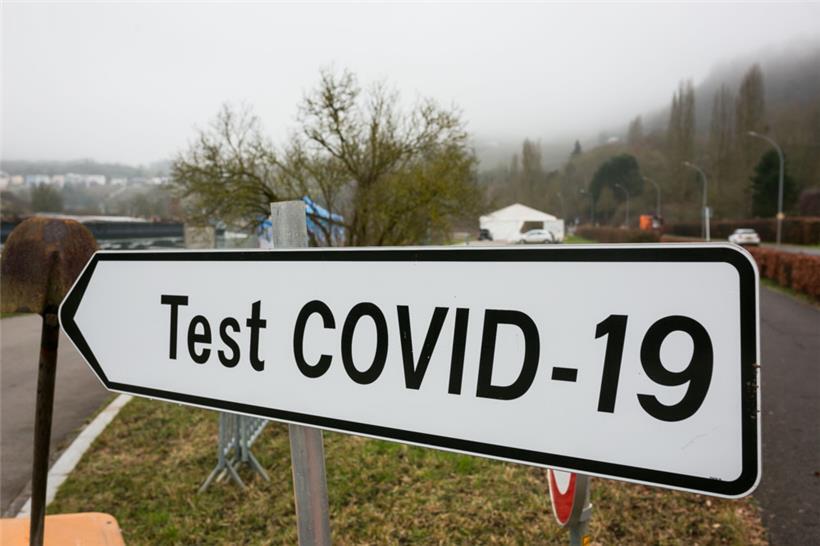 Die Einfahrt zum Testzentrum in Grevenmacher im Januar 2022 

