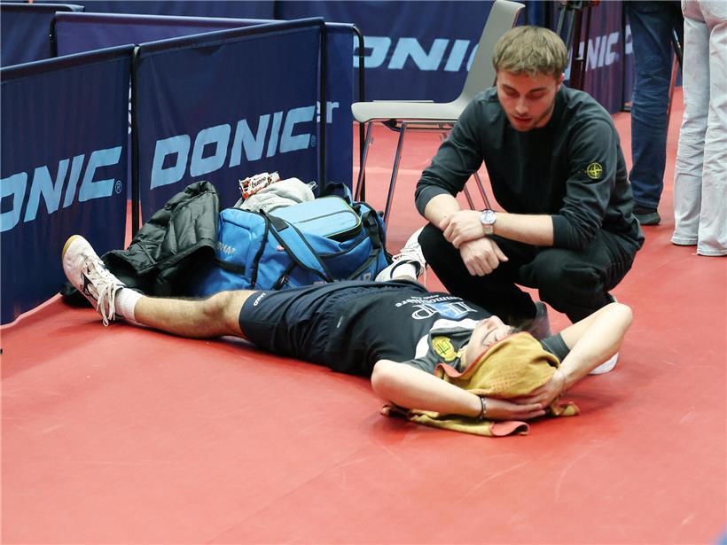 Mael van Dessel zeigt enttäuschten Gesichtsausdruck nach Niederlage bei Fußballspiel