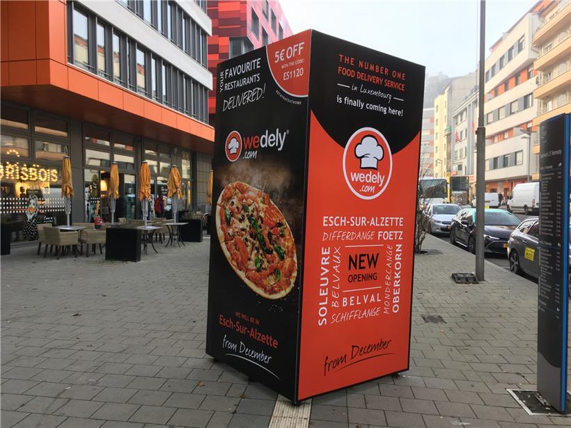 Die Ermittlungen der Staatsanwaltschaft gegen die Lieferplattform WeDely wegen Verstößen gegen das Arbeits- und Niederlassungsrecht sind soweit abgeschlossen. Der Prozess soll voraussichtlich Anfang nächsten Jahres beginnen. WeDely plant derweil, sein Geschäft vom Zentrum auf den Süden Luxemburgs auszuweiten.
