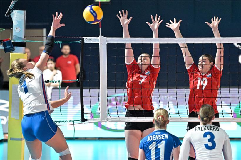 Die FLVB-Auswahl um Julie Teso (7) und Martina Fraschetti (19) peilt in Georgien weitere Punkte an
