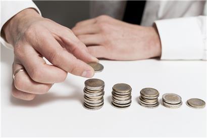 Personengruppe bei FEDIL-Konferenz lehnt strukturelle Erhöhung des sozialen Mindestlohns ab, Wirtschaftsthema Luxemburg