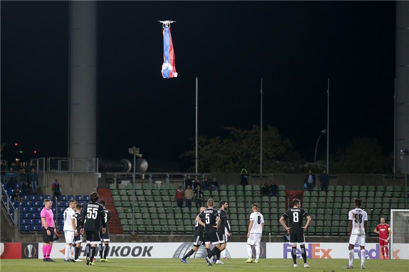 Die Flagge, die fast für einen Spielabbruch gesorgt hätte
