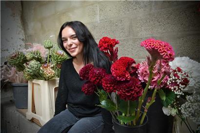 Die Floristin Kathlyn Wohl erschafft florale Konzepte
