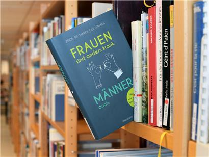 Die Frauenbibliothek des „Centre d’information et de documentation femmes et genre“ (CID) wird dieses Jahr 30 Jahre alt. Mittlerweile ist sie auf 31.000 Dokumente, Sachbücher, Belletristik, Kinderbücher, CDs und zwei Archive luxemburgischer Musikerinnen angewachsen. 
