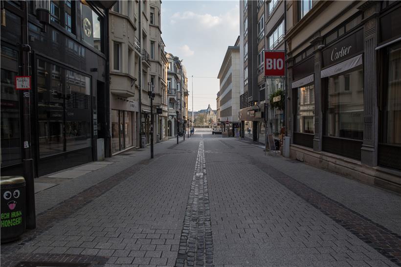 Die Fußgängerzone in Luxemburg-Stadt ist wegen der Corona-Pandemie verwaist
