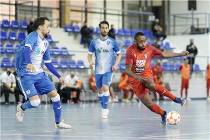 Die Futsaler aus Differdingen (hier Djo) durften in den letzten Tagen von einer Rundumbetreuung profitieren
