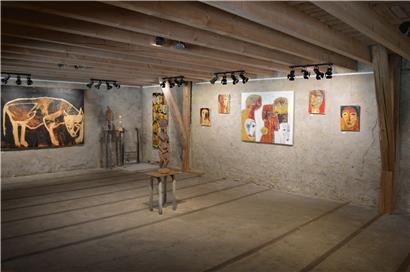 Die Galerie 39 bietet eine herrliche Kulisse für die 50 Exponate
