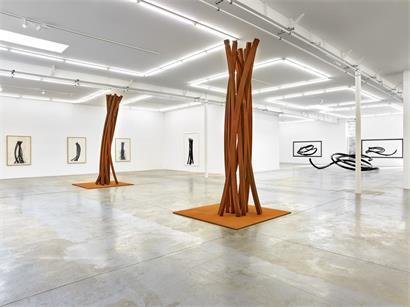 Die Galerie Ceysson & Bénétière lädt derzeit zur Ausstellung von Bernar Venet ein