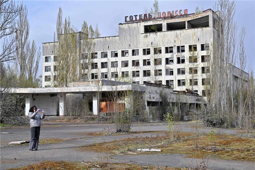 Verlassene Geisterstadt Pripjat mit zerfallenen Gebäuden, heute beliebtes Ziel für Tschernobyl-Touristen und urbane Erkundungen