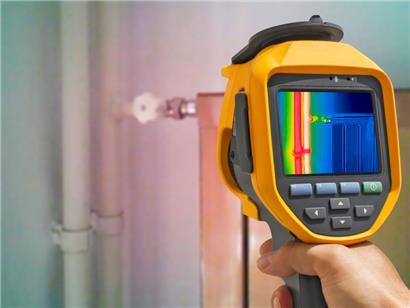 Die Gemeinde Diekirch verteilt Energiesparkits an die Bürger, anhand derer Wasser, Gas und CO₂ eingespart werden sollen
