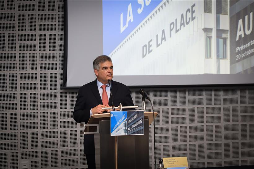 „Die Geschichte vom Finanzplatz ist spannend“, so CSSF-Direktor Claude Marx. „Und bisher wurde viel zu wenig über sie geschrieben.“
