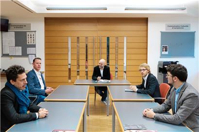 Die Gewerkschaftsvertreter der ACEN Jeff Herr, Joël Heyard, Luc Wildanger (Präsident), Laurent Clement und Pol Belardi (v.l.n.r.) fordern, dass endlich die Diplome der „Chargés“ im Musikunterricht vollwertig anerkannt werden. Diese Angleichung sei bei den zwei Reformen 2015 und 2017 einfach vergessen worden. 
