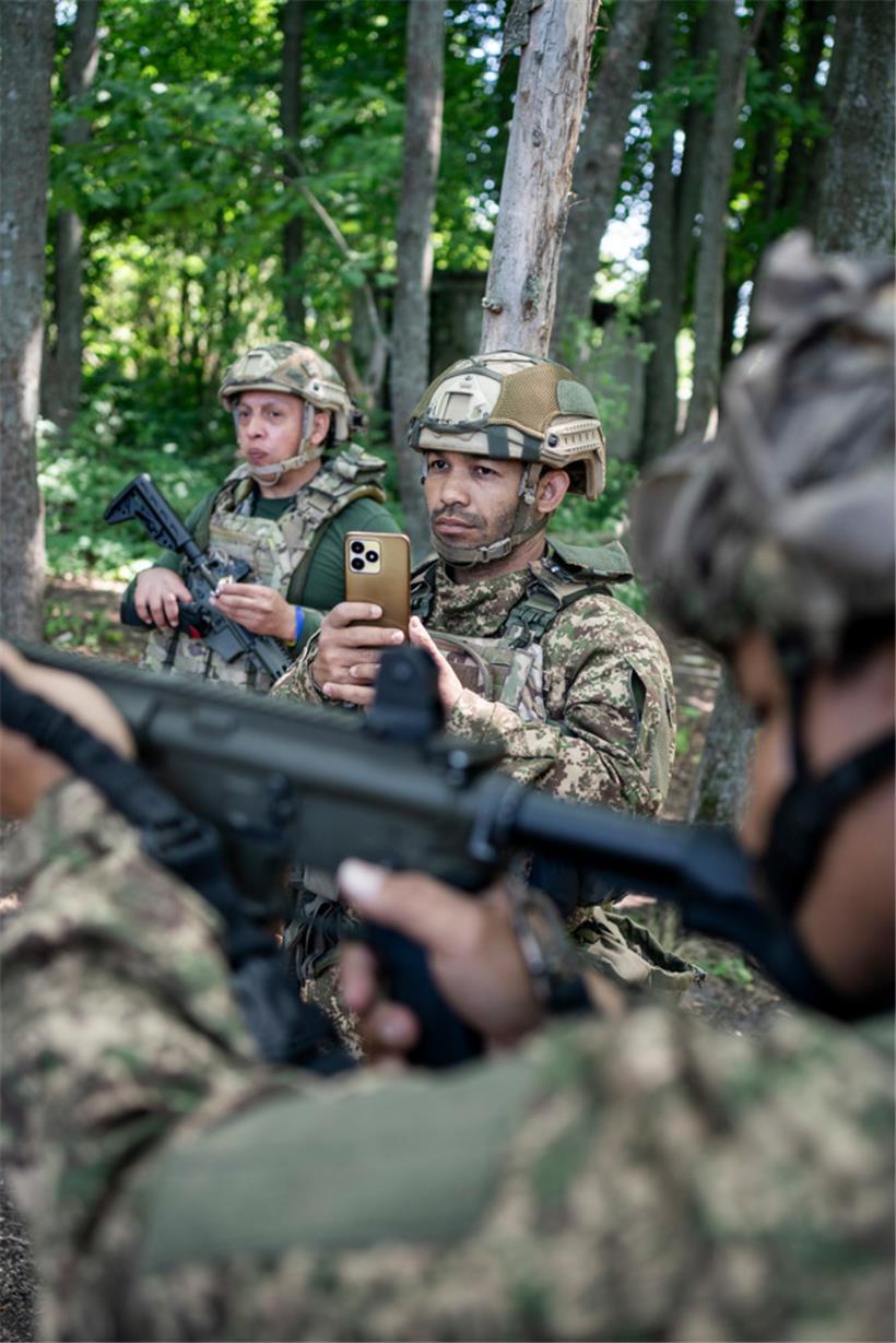Die „Guajiro“-Einheit der 13. Chartija-Brigade, benannt nach der kolumbianischen Provinz, aus der der erste getötete Kolumbianer dieser Einheit stammte.
