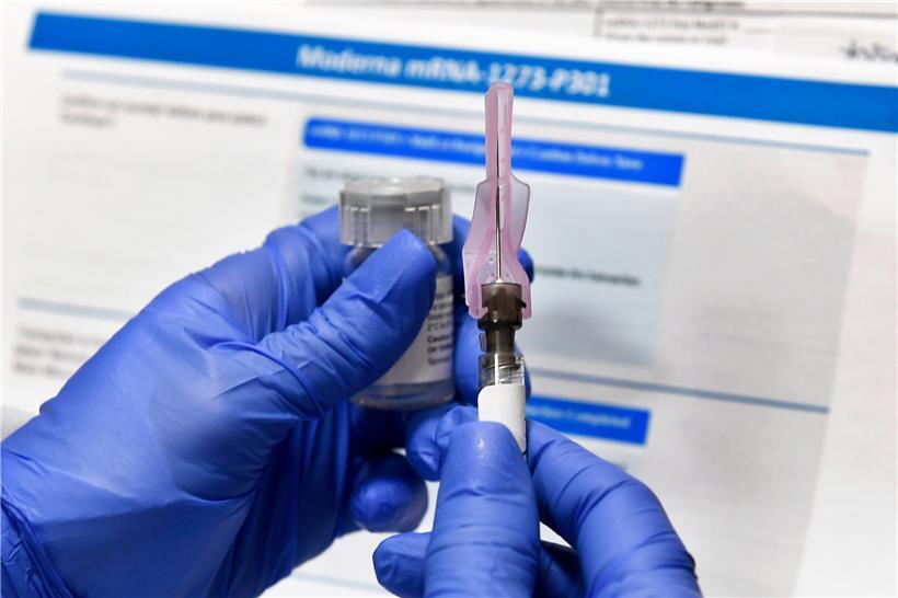Die Impfstoffe von Moderna und Biontech/Pfizer könnten noch in diesem Jahr in den USA eingesetzt werden, falls sie zugelassen werden
