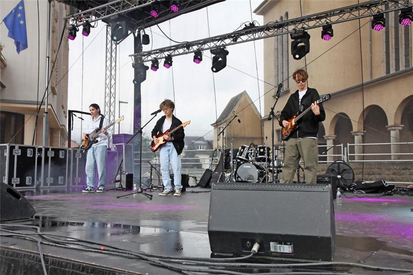 Die Indieband The Black Clouds trat beim Fest der Kulturen auf
