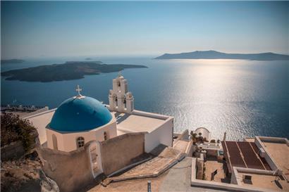 Die Insel Santorini wurde bereits in der Vergangenheit von schweren Erdbeben heimgesucht. Vor einigen Tagen hatten Vulkanologen bereits Aktivitäten am Vulkan bemerkt.
