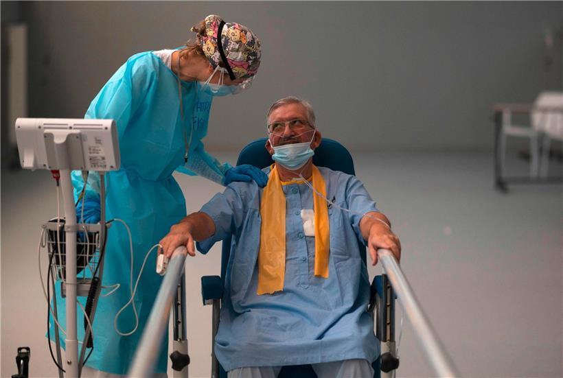 Die Intensivstationen der Millionenstadt sind voll, die Inzidenz hoch
