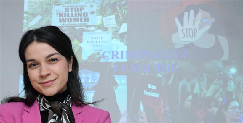 Die Juristin Marina Anastasilaki auf der Konferenz „Criminalize Femicide!“ im CID Fraen a Gender
