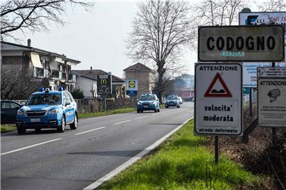 Die Kleinstadt Codogno wird von der Polizei abgeriegelt
