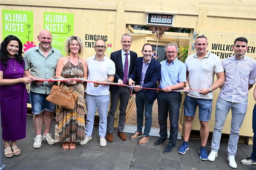 Klima-Kiste bringt Abkühlung auf den Rathausplatz