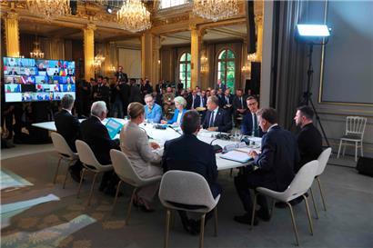 Die Koalition der Willigen in Paris: Luc Frieden war per Video zugeschaltet
