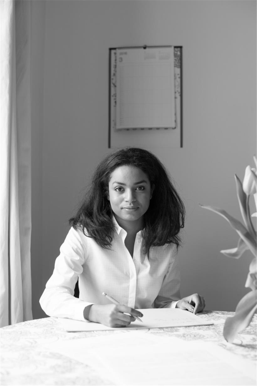 Die Komponistin  Nigji Sanges
