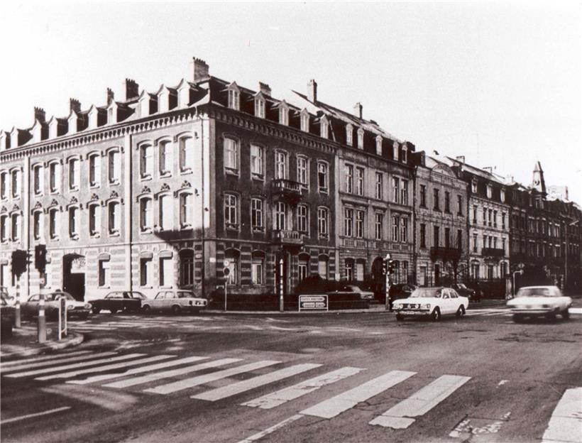 Die Kreuzung Boulevard Royal und Avenue de la  Porte-Neuve in den siebziger Jahren
