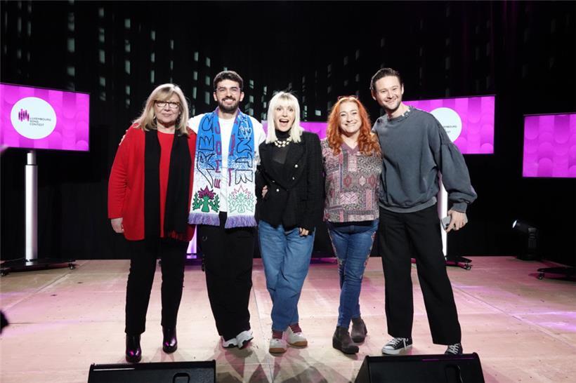 Die LSC-Jury (v.l.n.r.): Marie Myriam, Diogo Fernandes, Poli Genova, Niamh Kavanagh und Eldar Gasimov
